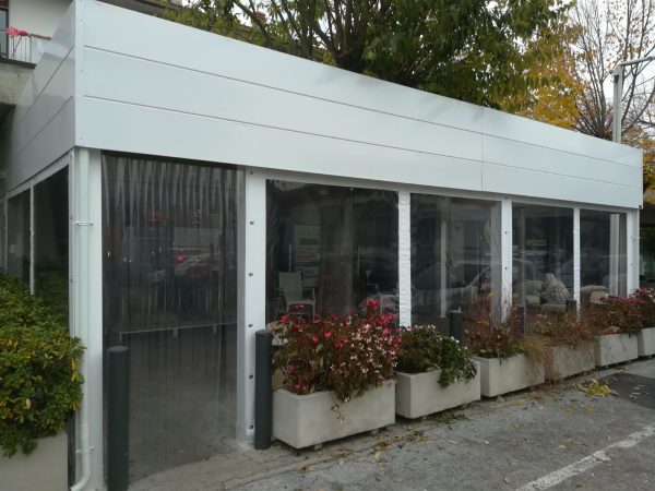 Soluzioni outdoor_chiusure verticali trasparenti in pvc_0