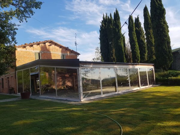 Soluzioni outdoor_chiusure verticali trasparenti in pvc_1